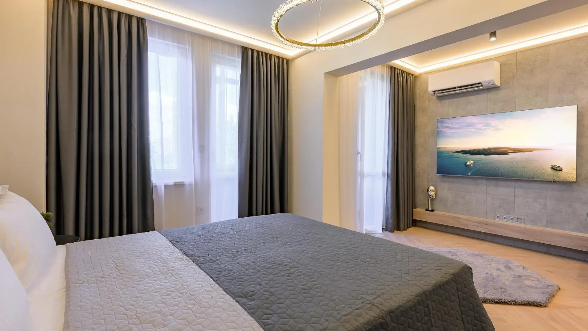Pirin Suite Varna Apartment